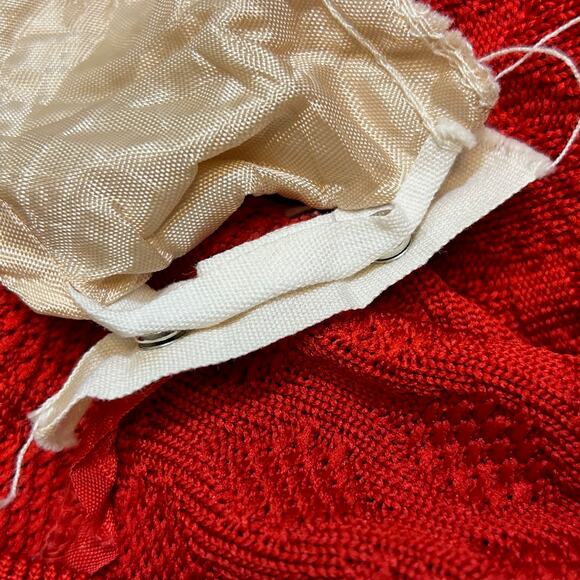 Young Viewpoint Fashion Knit Vintage Red Knit Top With Bow at Bottom - Picture 8 of 8